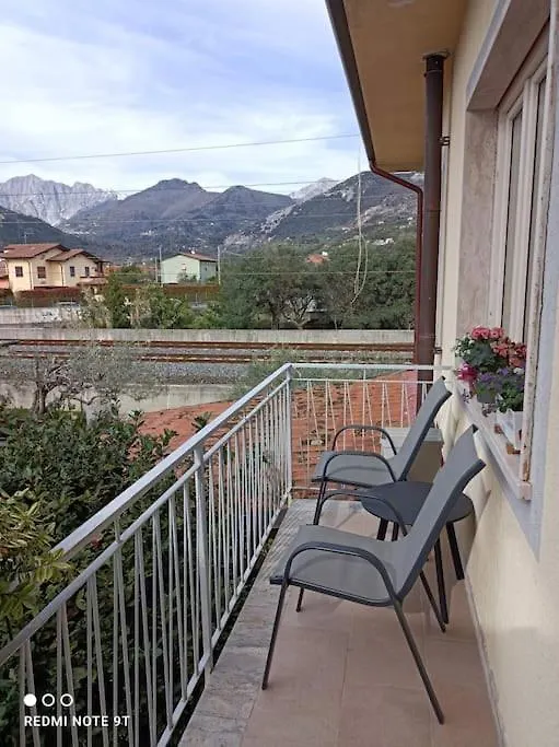 Appartamento Loc.Ponterosso Pietrasanta 0*,